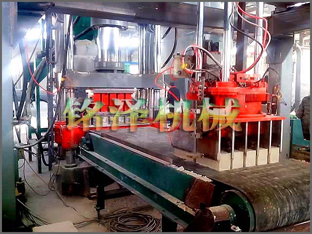 燒結剛玉磚成型機